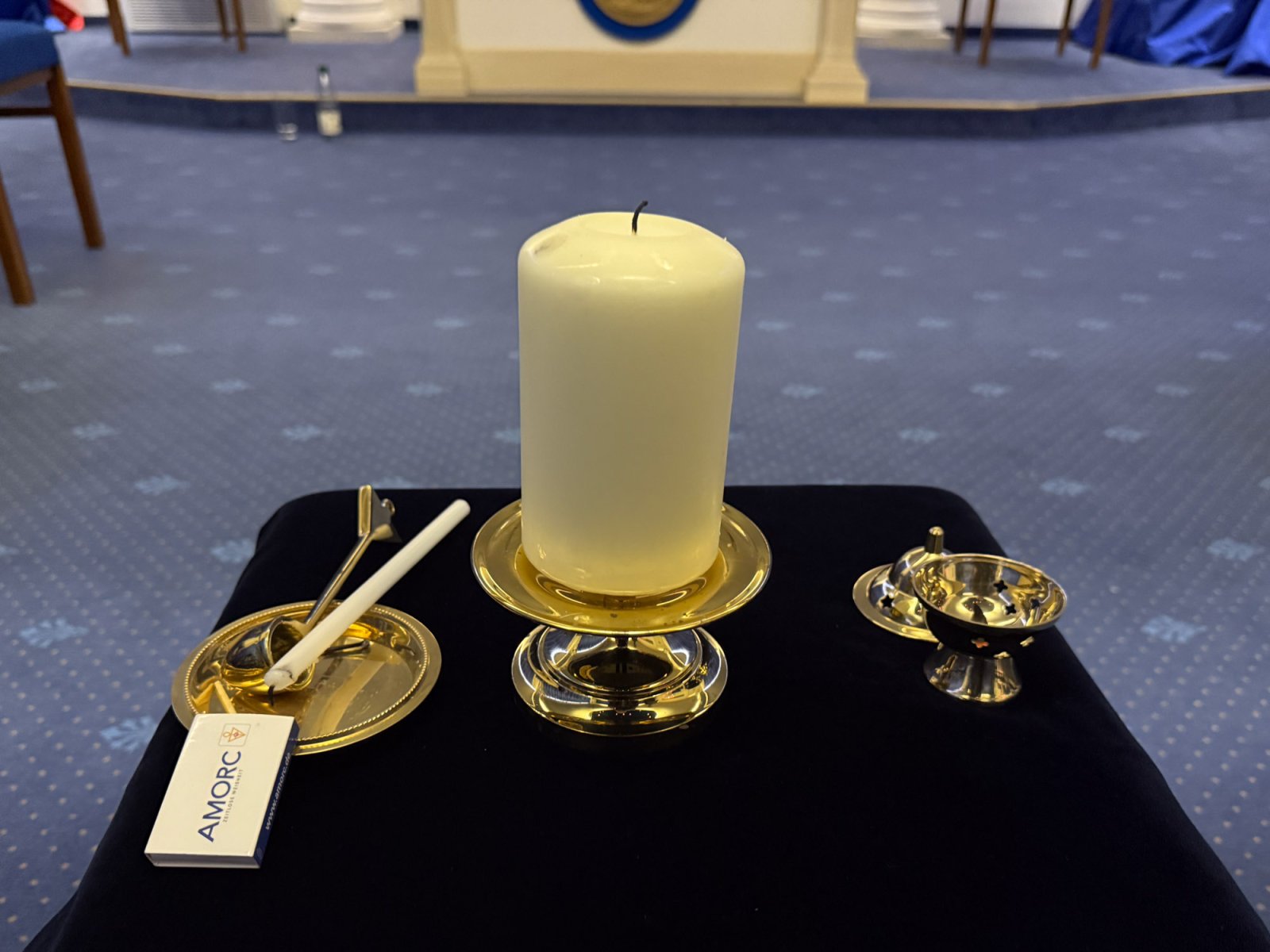 AMORC-Kerzen im Freimaurertempel