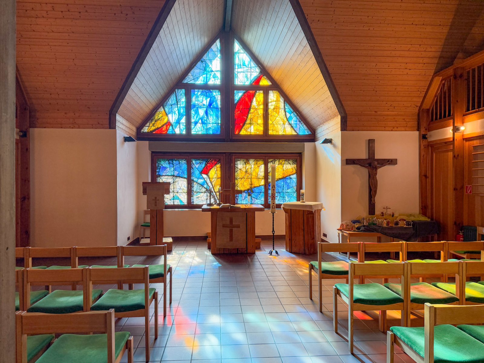 Altarfenster der Kirche in Altenberg
