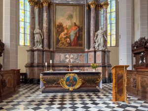 Dom St. Petri - Altar auf der katholischen Domseite